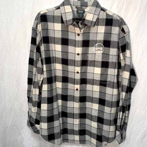 Roots plaid long sleeve! - Picture 1 of 4